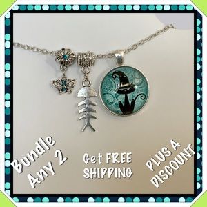 🆕✅ CABOCHON CHAIN NECKLACE WITH THREE CHARMS